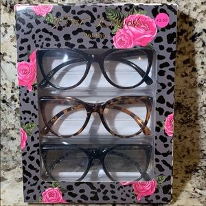 NIB Betsey Johnson Reading Glasses Set